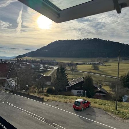 Loft Wohnung Mit Toller Aussicht Messstetten Exteriér fotografie
