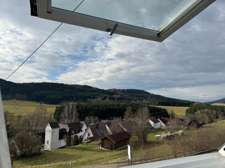 Loft Wohnung Mit Toller Aussicht Messstetten Exteriér fotografie